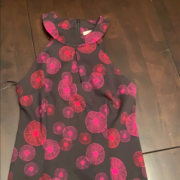 NWOT Trina Turk starburst sheath dress - Picture 4 of 6